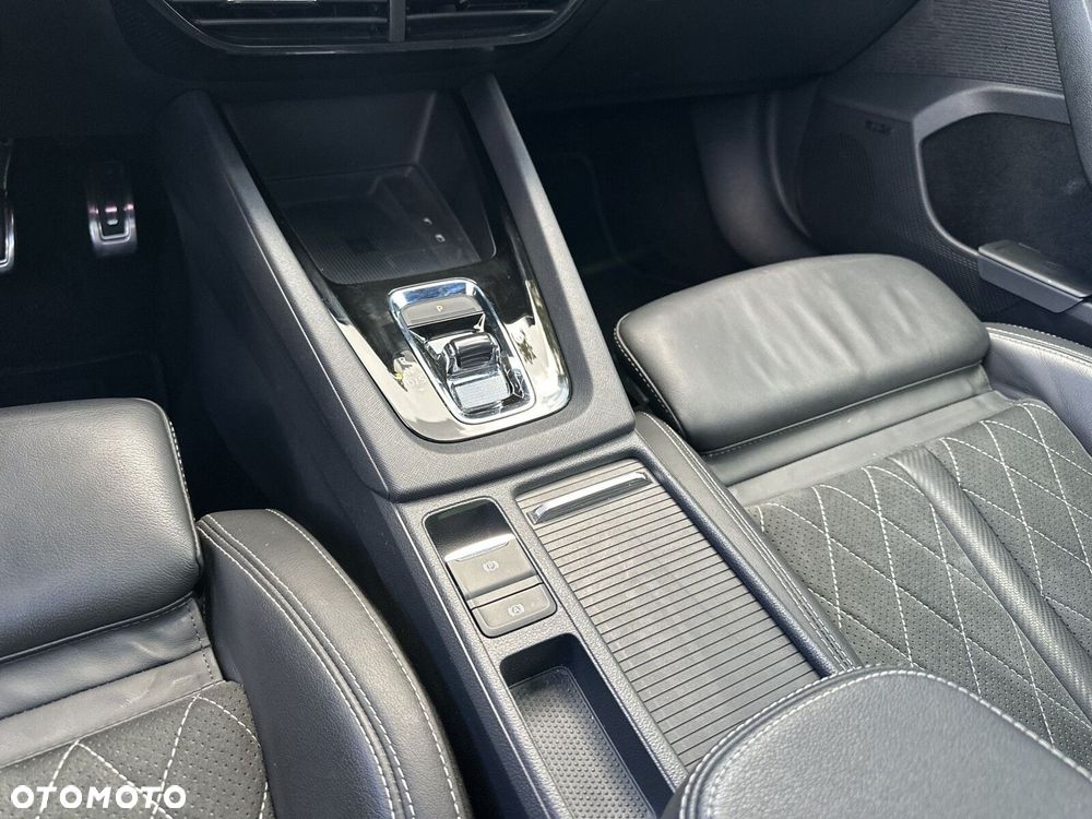 Skoda Octavia 2.0 TDI RS DSG - 24