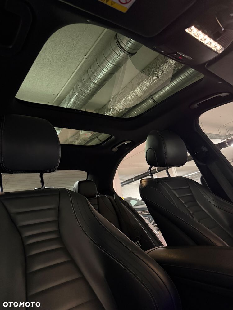 Mercedes-Benz Klasa E 220 d 4-Matic 9G-TRONIC - 13