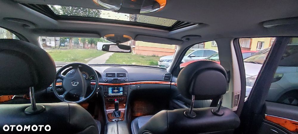 Mercedes-Benz Klasa E 350 Elegance - 14