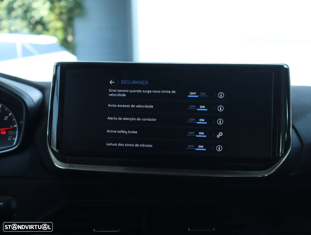 Peugeot 2008 1.2 PureTech Style - 48