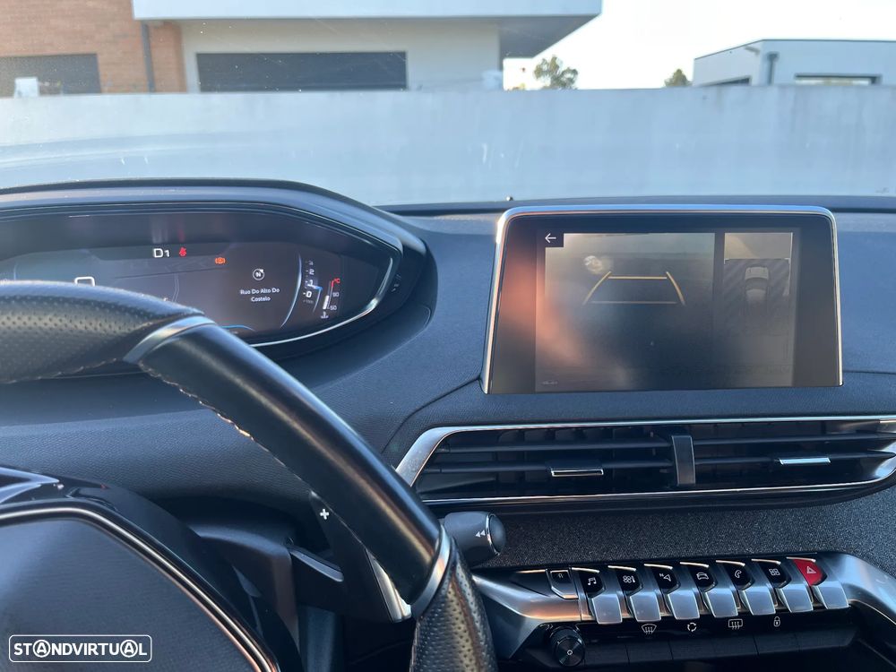 Peugeot 3008 1.5 BlueHDi GT Line J19 EAT8 - 21