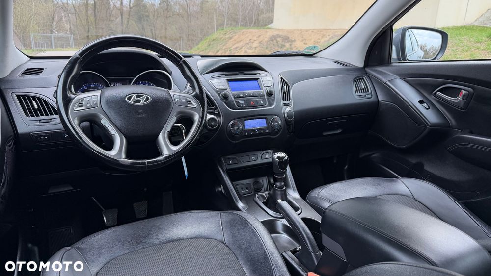 Hyundai ix35 1.6 2WD Fifa World Cup Edition - 8