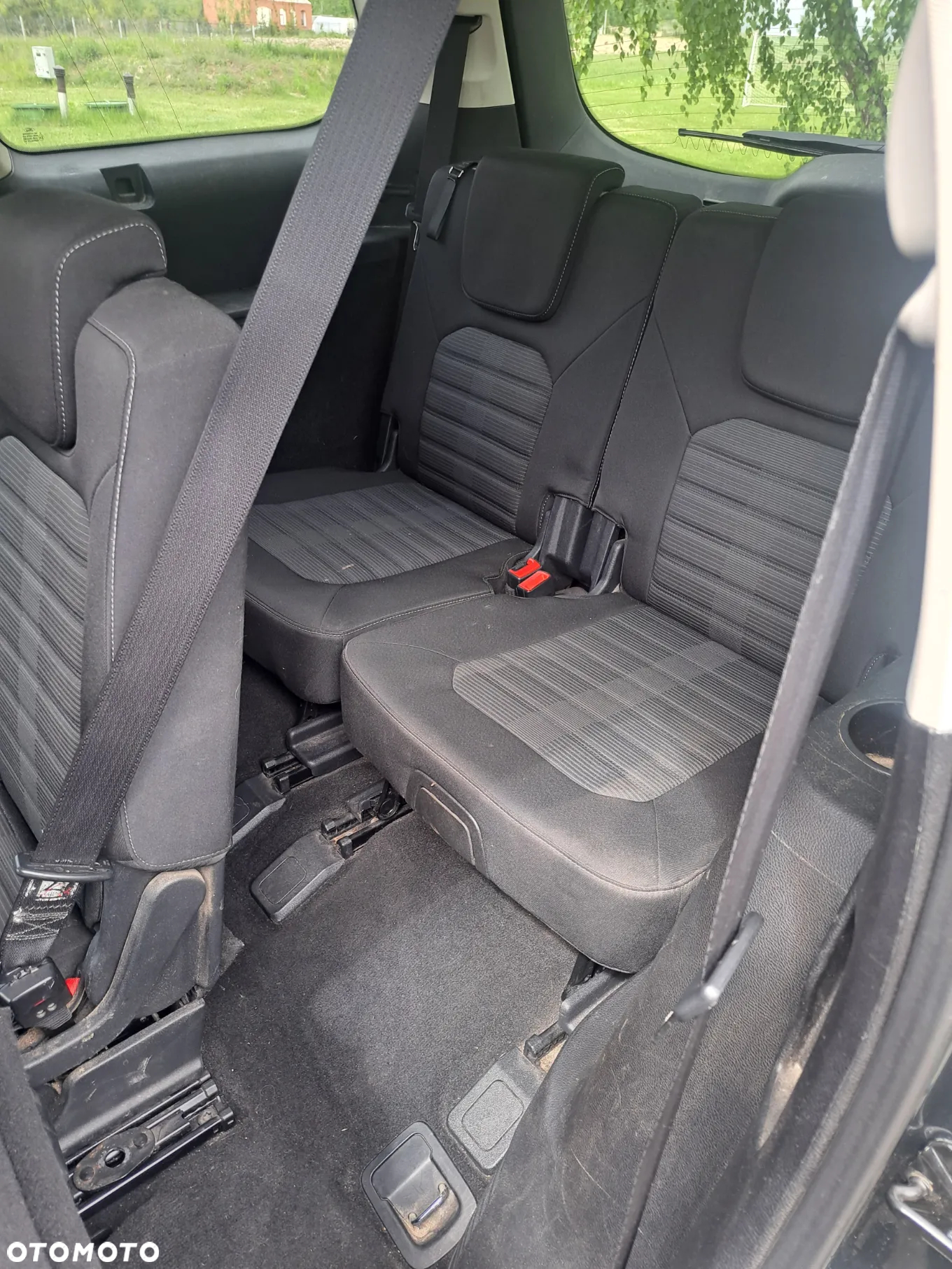 Ford Galaxy - 8