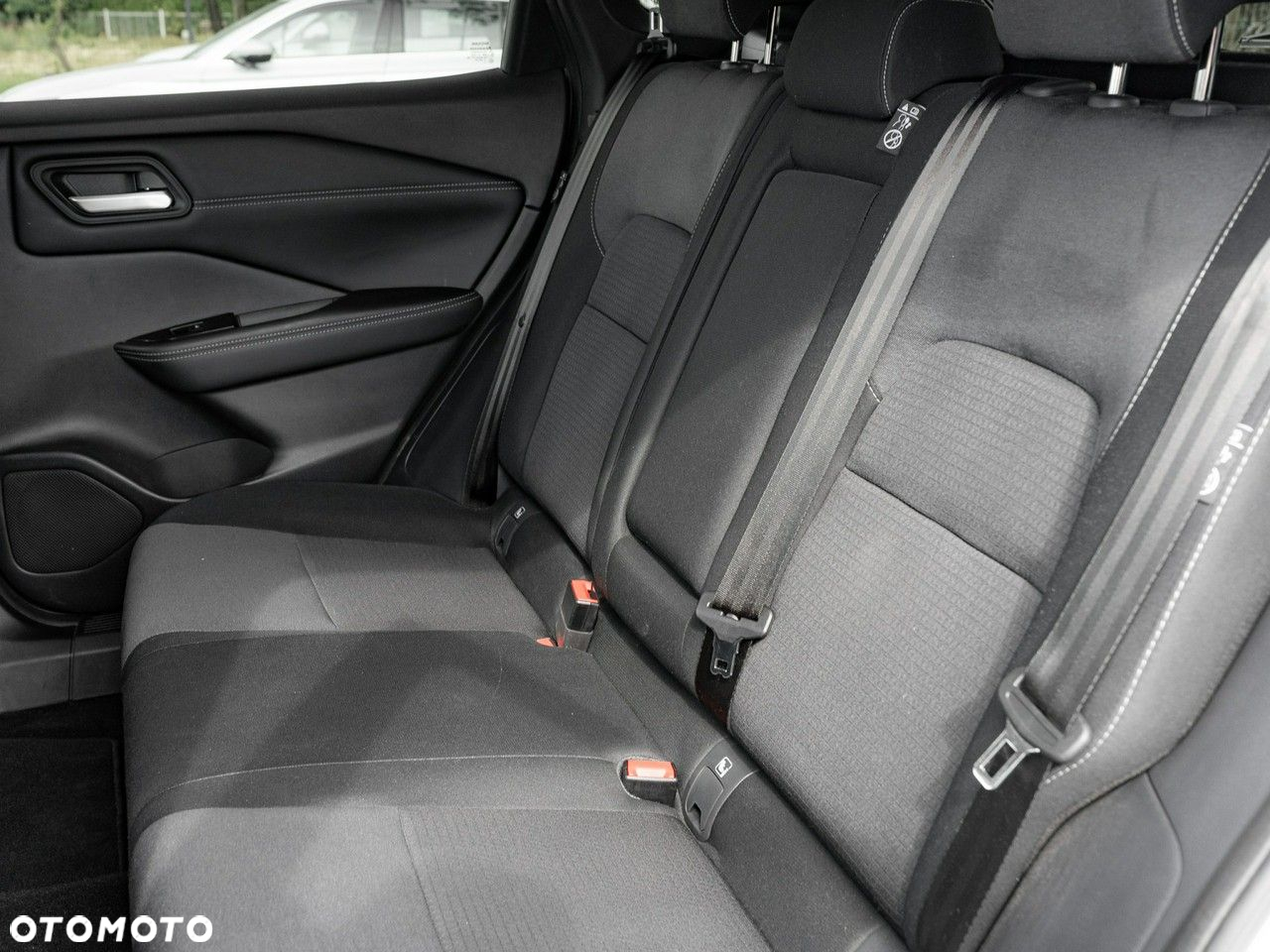 Nissan Qashqai - 25
