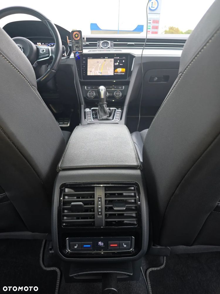 Volkswagen Arteon 2.0 TDI SCR R-Line Edition DSG - 15