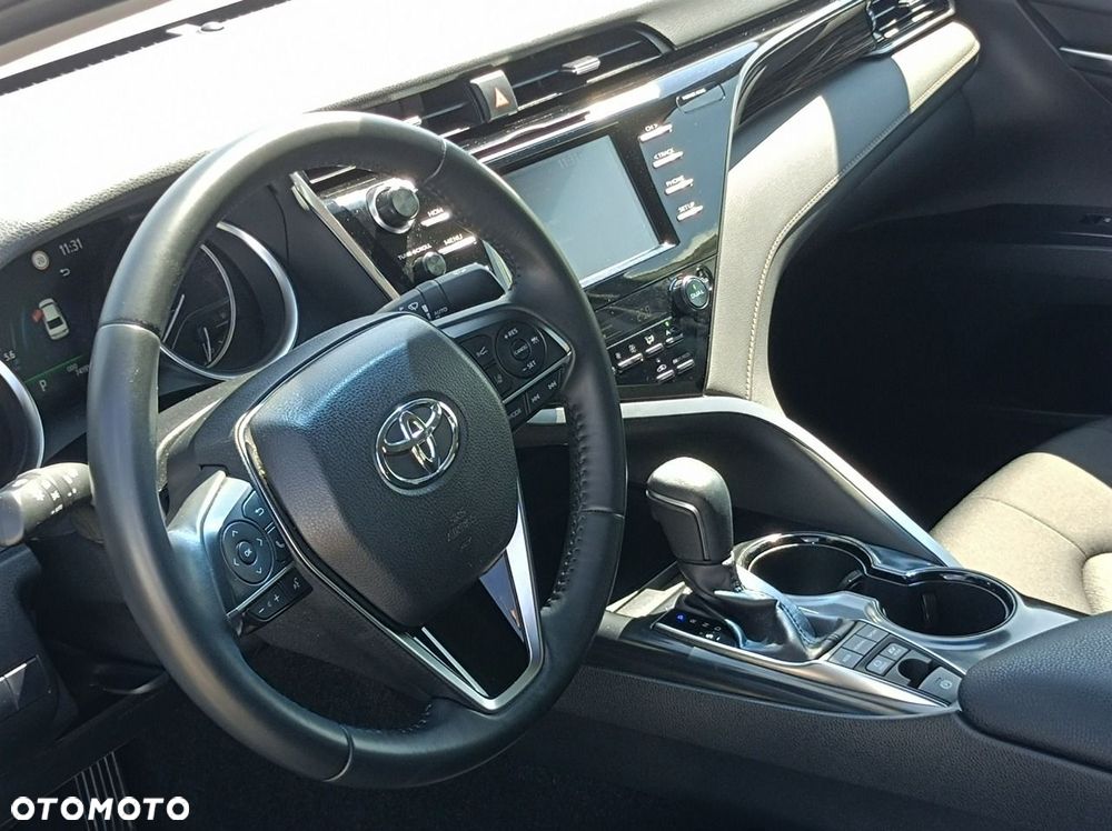 Toyota Camry 2.5 Hybrid Comfort CVT - 7