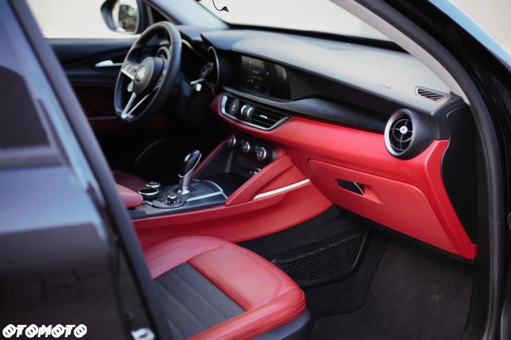 Alfa Romeo Stelvio 2.0 Turbo Q4 - 16