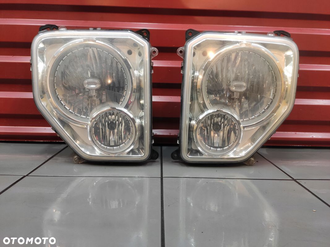 JEEP CHEROKEE KK LAMPA PRAWY LEWY PRZÓD PRAWA LEWA PRZEDNIA ORYGINAŁ - 1