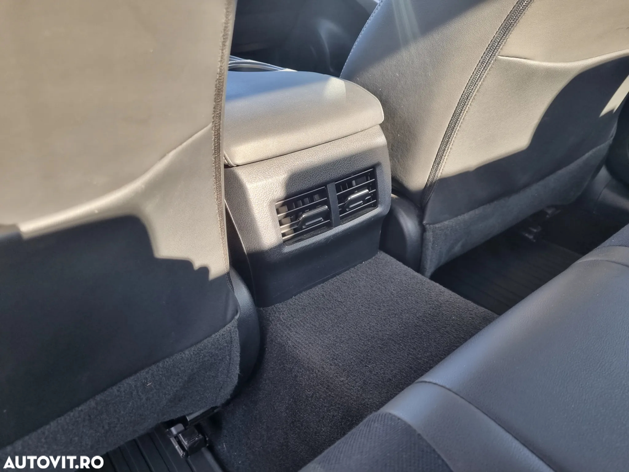 Lexus Seria IS 250 2.5 V6 Aut Executive - 9
