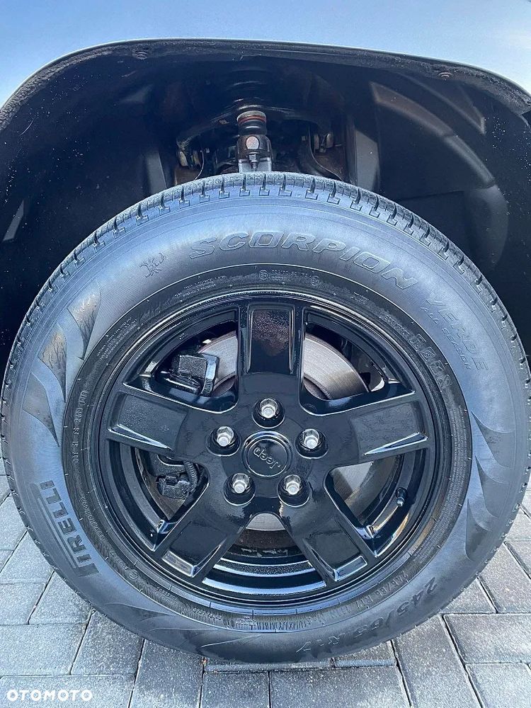 Jeep Grand Cherokee - 17