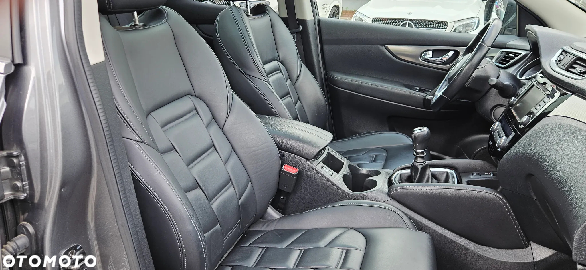 Nissan Qashqai 1.3 DIG-T Tekna - 16
