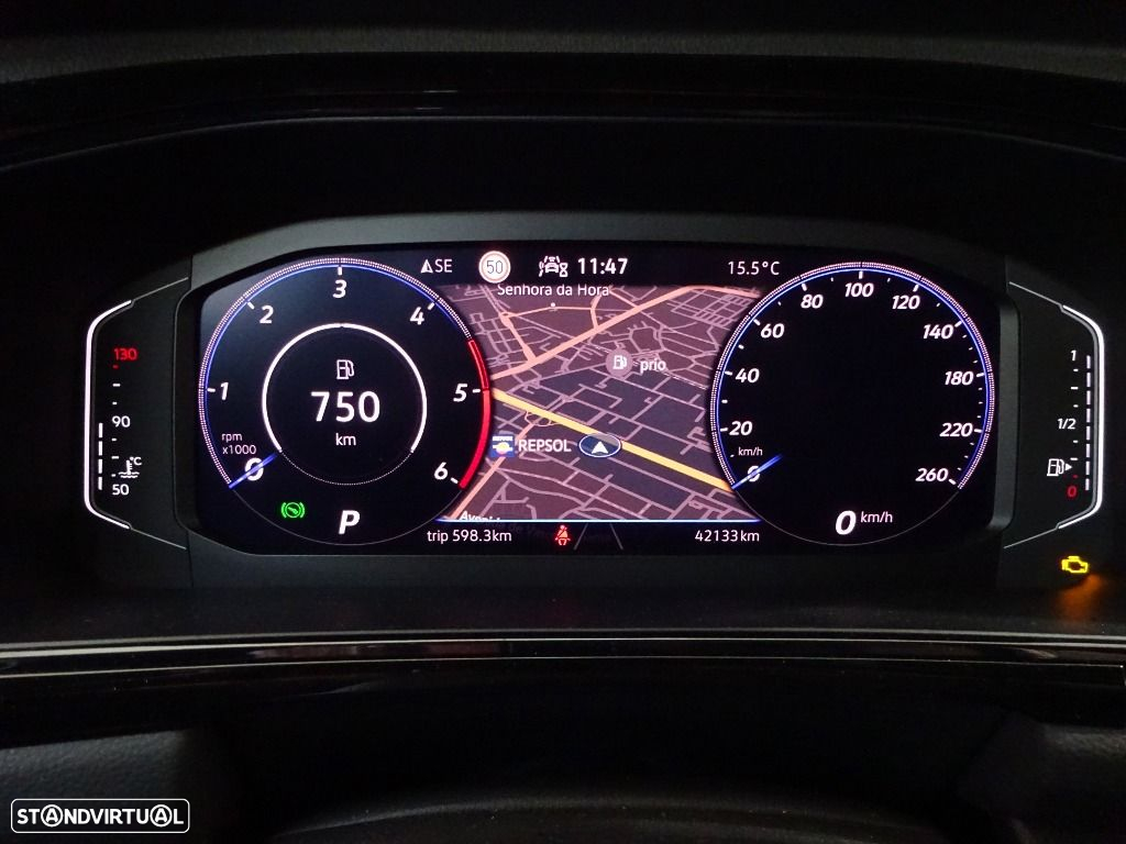 VW T-Roc 2.0 TDI R-Line DSG - 20