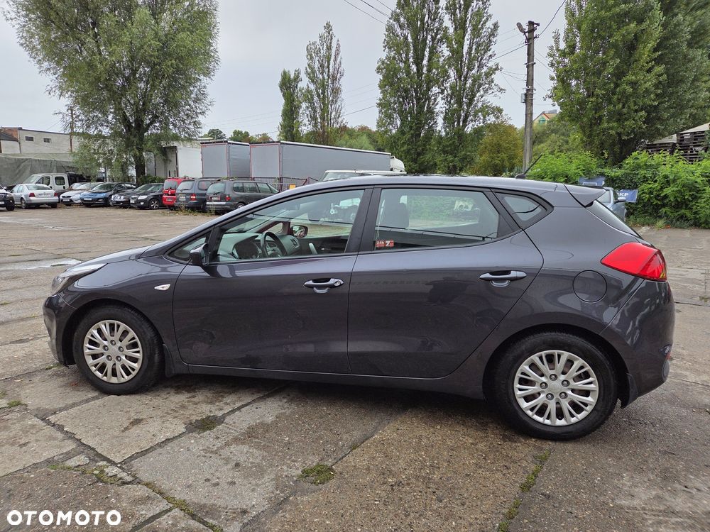 Kia Ceed - 6