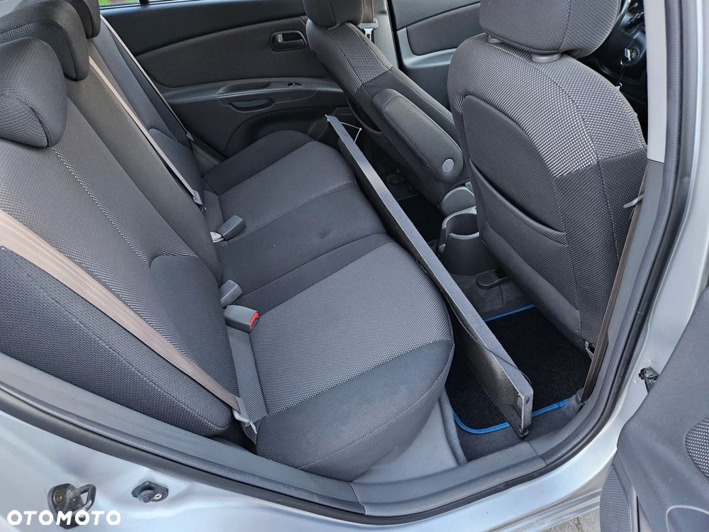 Kia Rio 1.4 / City - 7