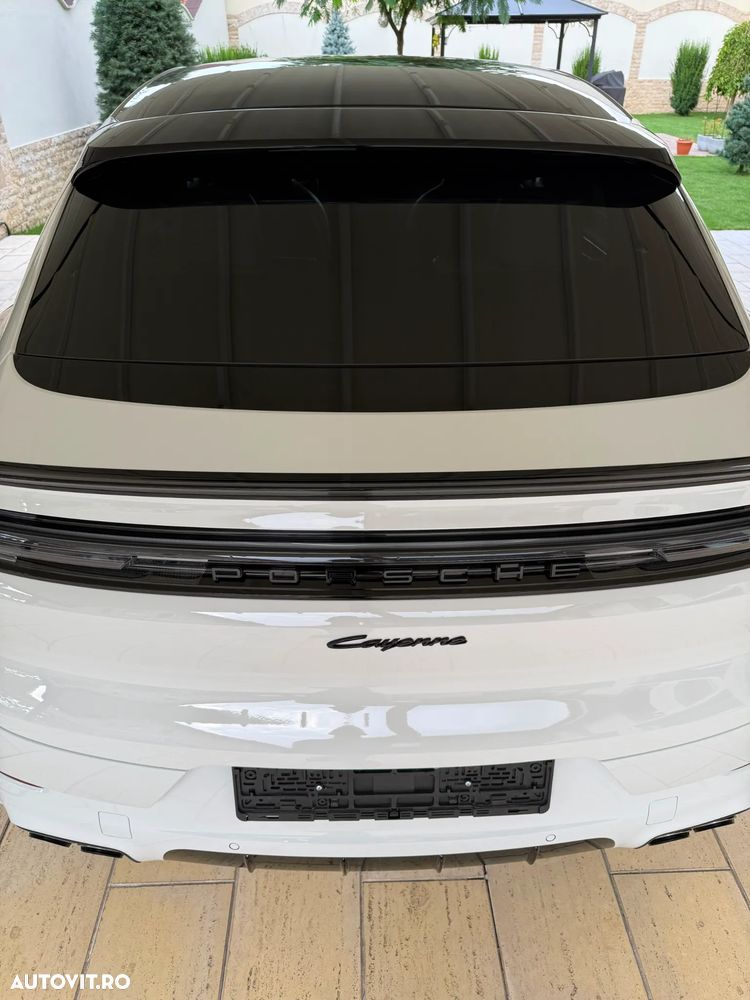 Porsche Cayenne Coupe - 23