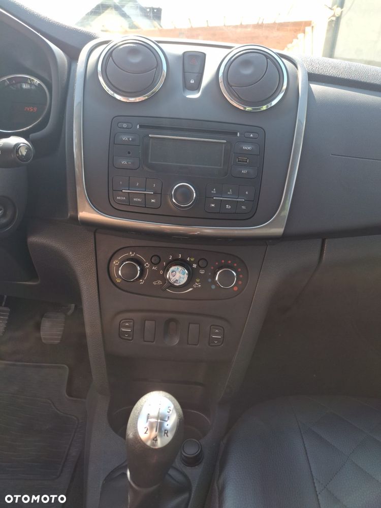 Dacia Sandero - 10