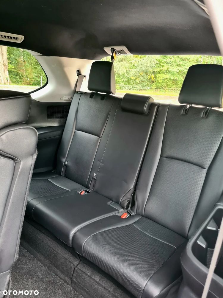 Toyota Highlander - 12