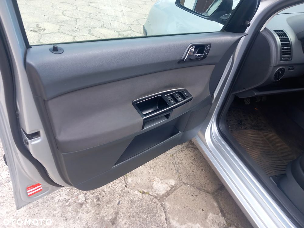 Volkswagen Polo 1.2 Comfortline - 21