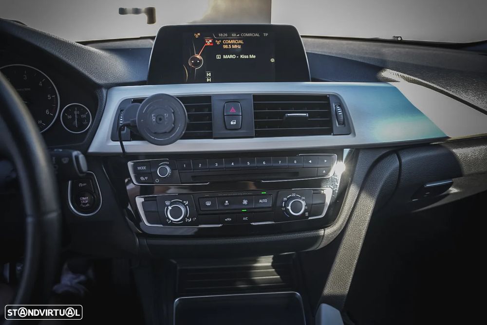 BMW 318 d - 18