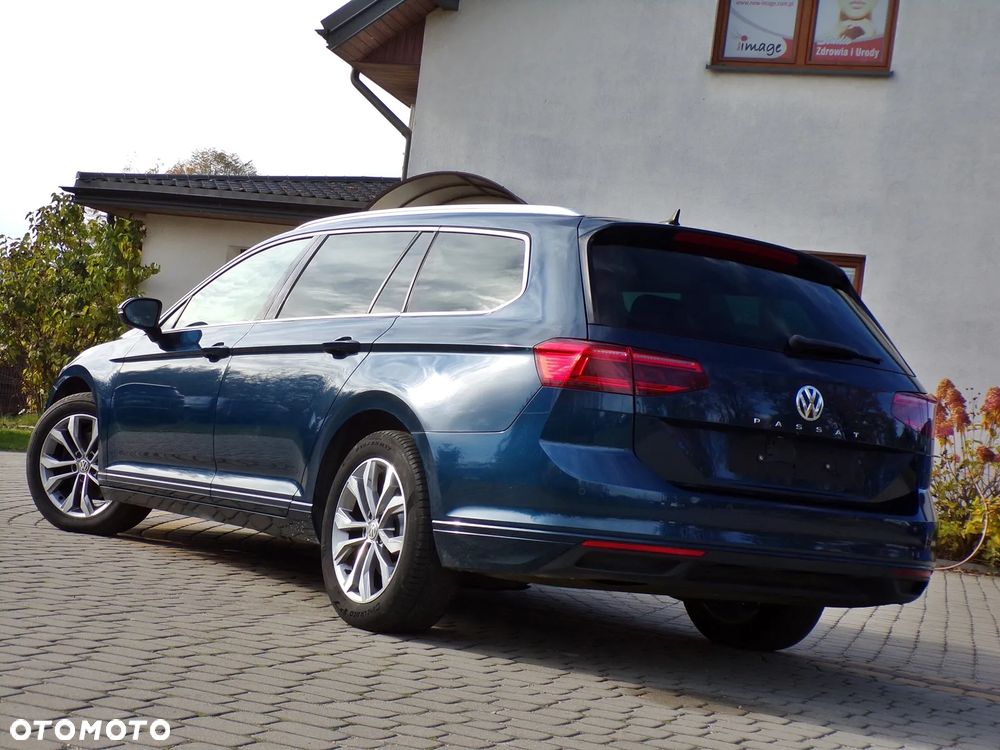Volkswagen Passat Variant 2019 photo 2