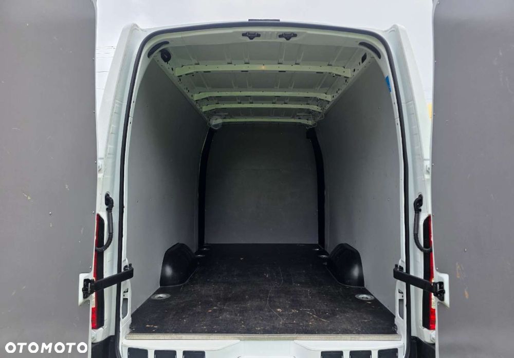 Renault Master - 32