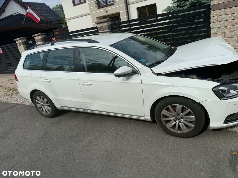 Volkswagen Passat 1.4 TSI BMT Comfortline - 9