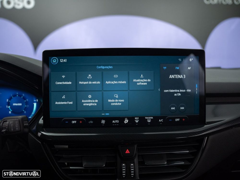 Ford Focus 1.0 EcoBoost MHEV ST-Line X - 36