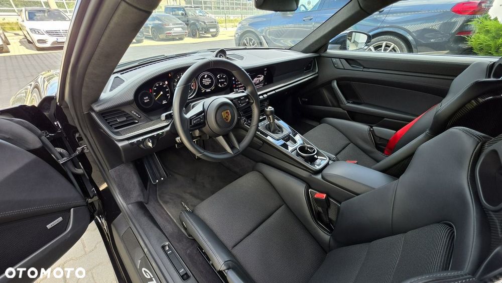 Porsche 911 GT3 Touring PDK - 21