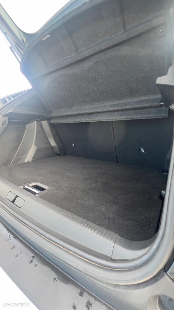 Peugeot 2008 1.5 BlueHDi Allure Pack - 21