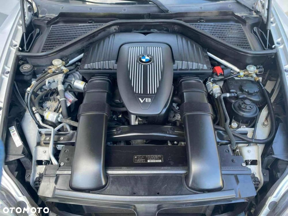 BMW X5 4.8i xDrive - 23