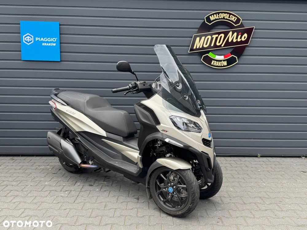 Piaggio MP-3 - 1