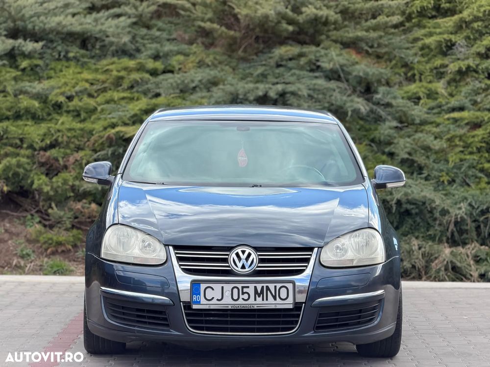 Volkswagen Jetta 1.9 TDI DPF United - 11