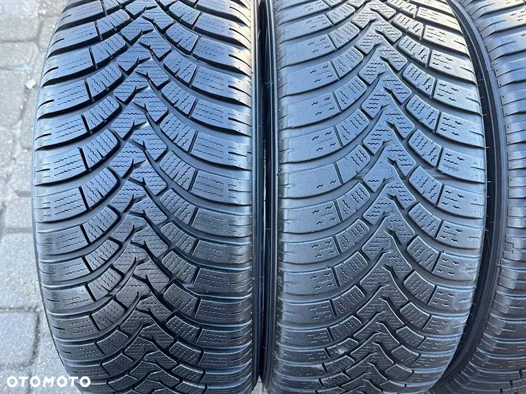 CZTERY ZIMOWE OPONY FALKEN 215/55 R17 98V  5 i 8 MM BIEŻNIKA 2021 ROK ZIMA R17 - 2