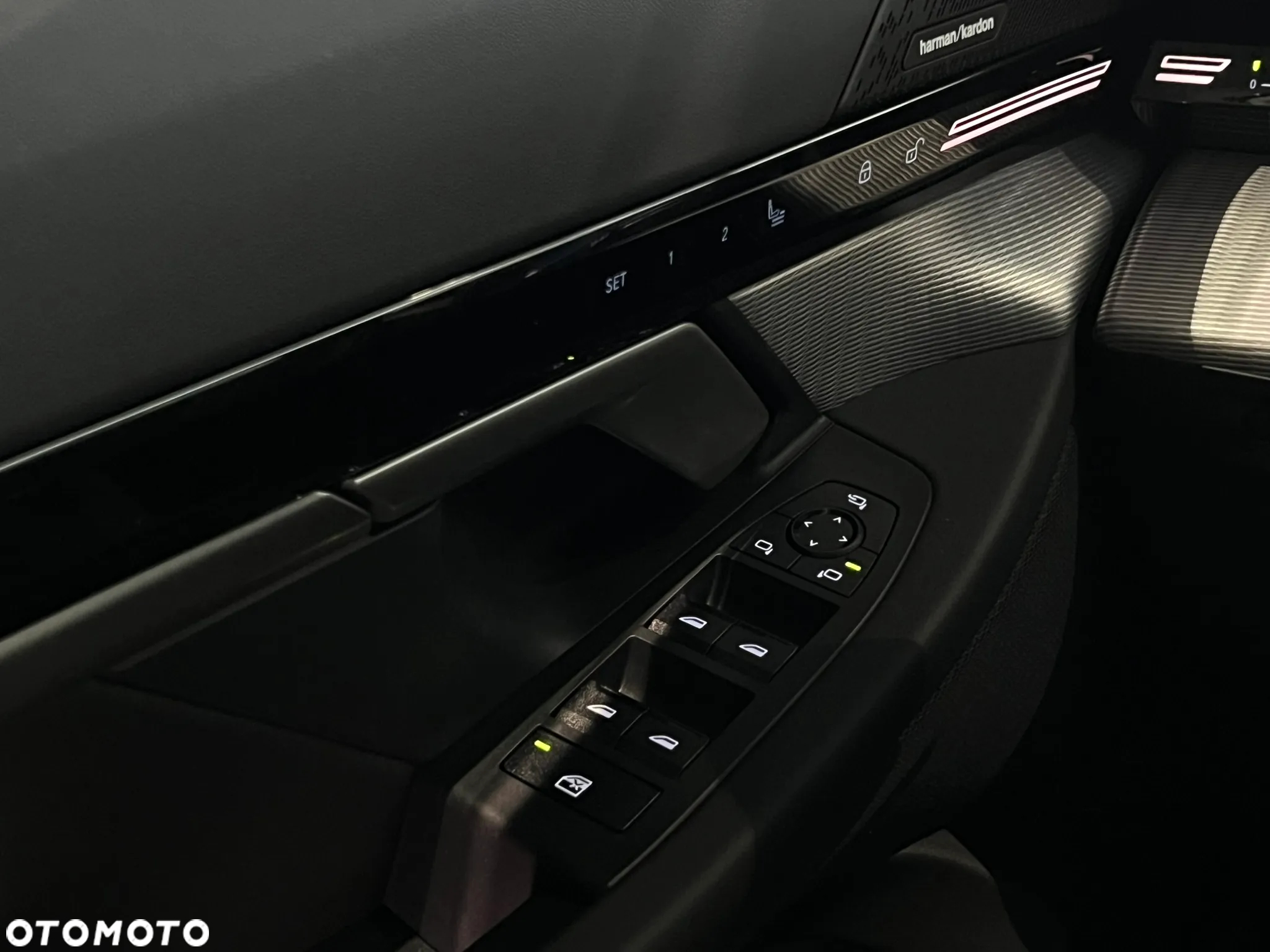 BMW Seria 5 530e xDrive PHEV M Sport - 36