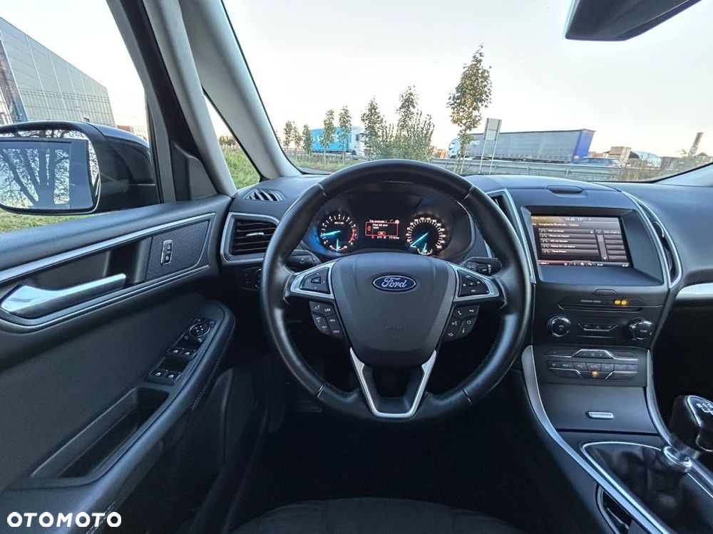 Ford S-Max - 33