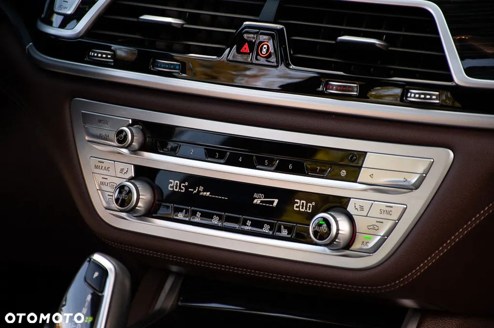 BMW Seria 7 730d xDrive sport - 15