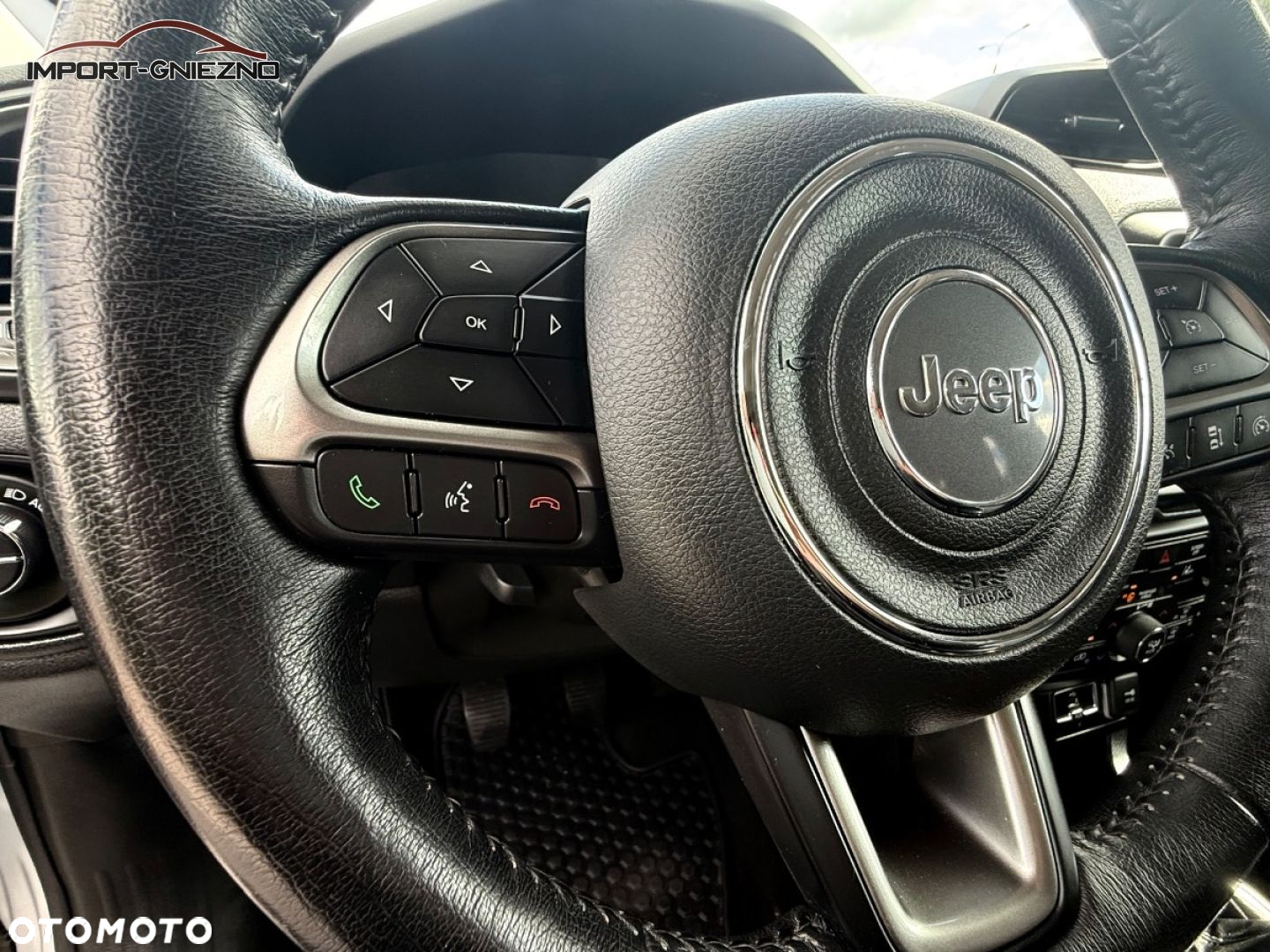 Jeep Renegade - 15