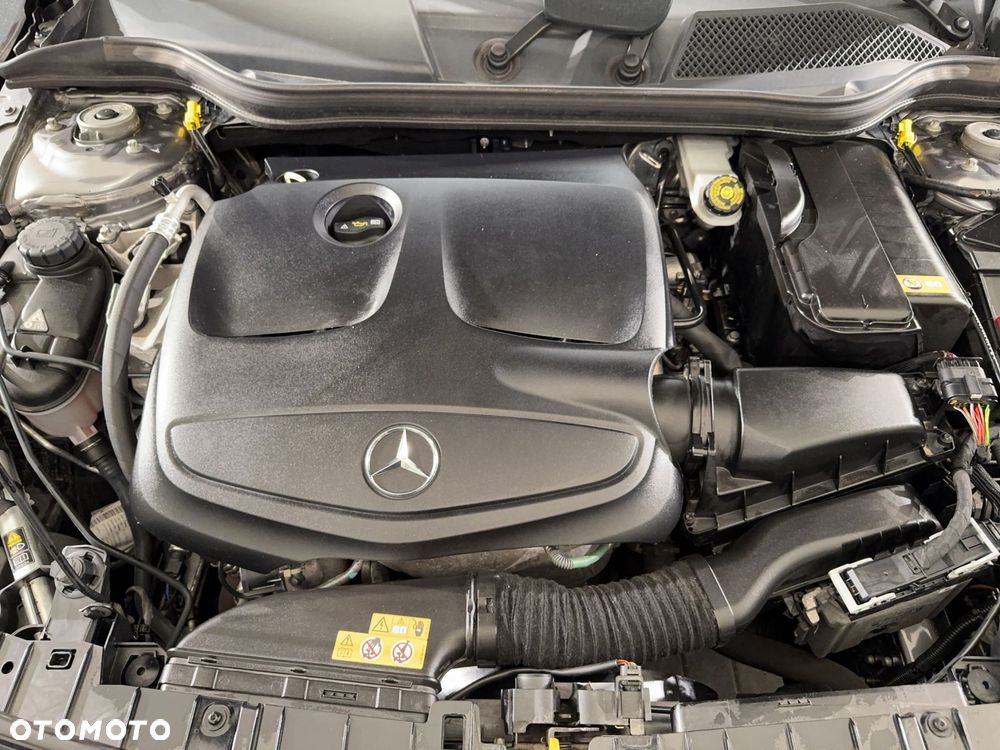 Mercedes-Benz GLA - 31