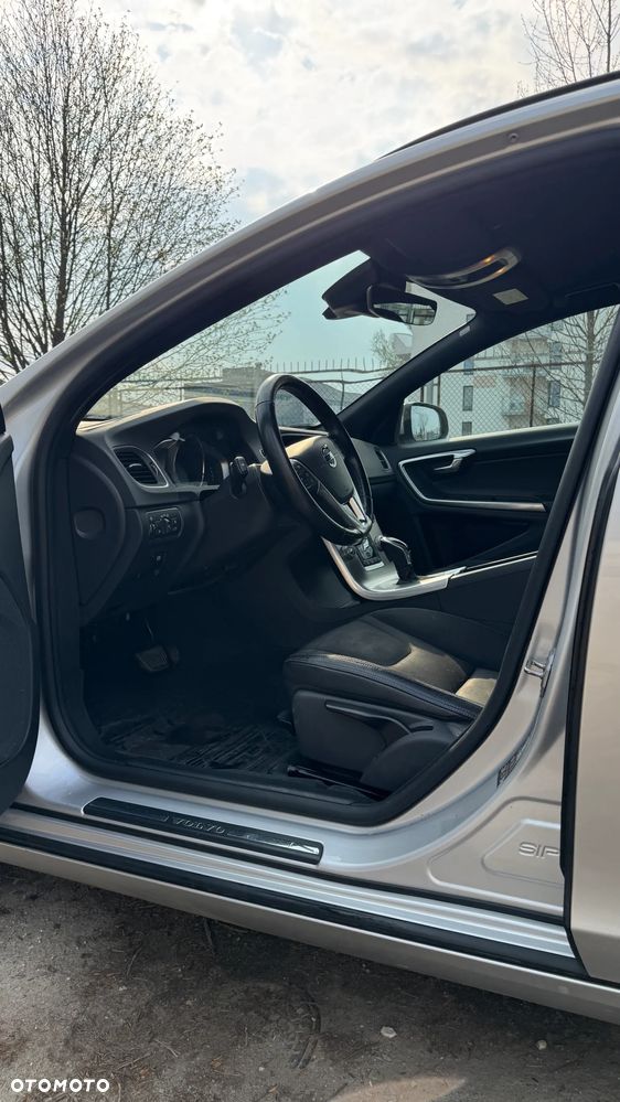 Volvo V60 D4 Geartronic Momentum - 5