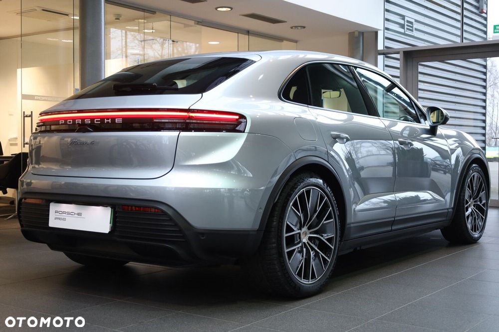 Porsche Macan - 3