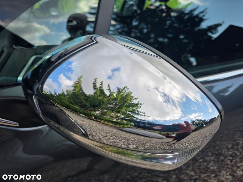 Peugeot 208 1.2 PureTech Allure - 19