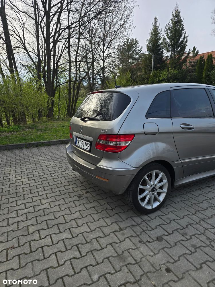 Mercedes-Benz Klasa B 200 CDI DPF Autotronic SPORT EDITION - 27