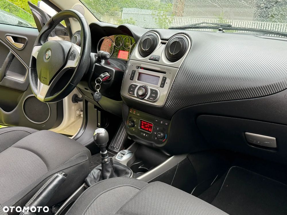 Alfa Romeo Mito 1.4 MultiAir Distinctive - 35