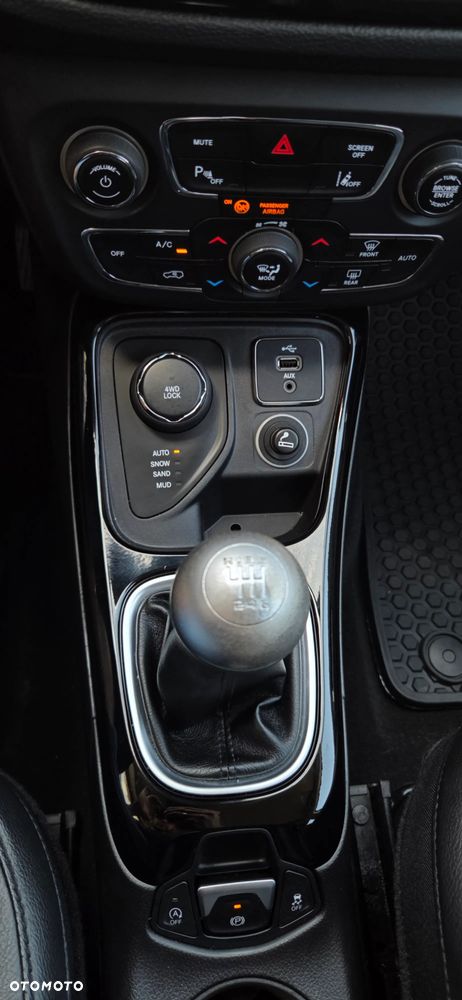 Jeep Compass 2.0 MultiJet Active Drive Longitude - 27
