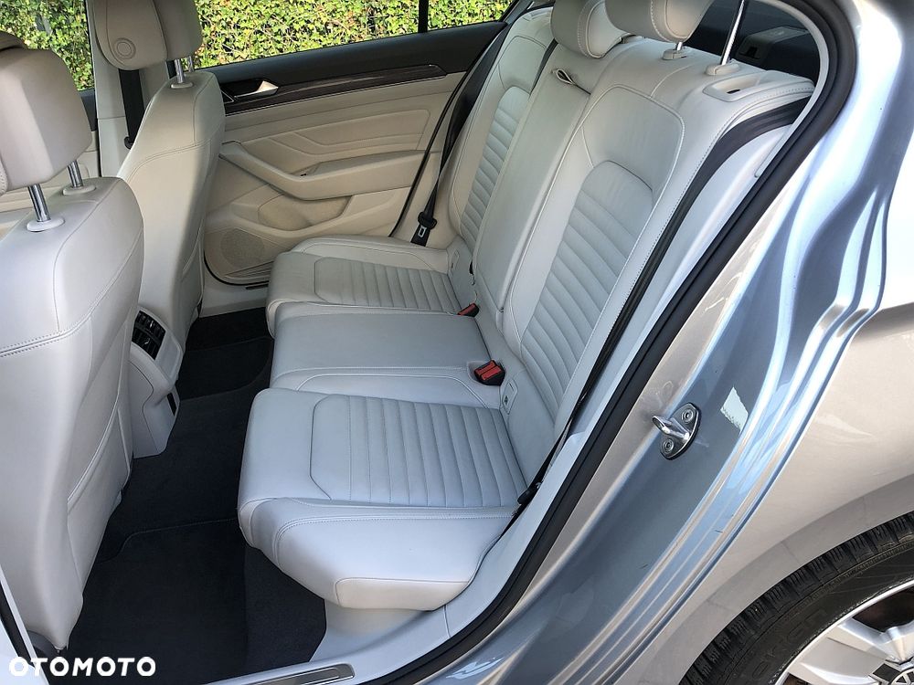 Volkswagen Passat 2.0 TDI BMT SCR 4Mot Highline DSG7 - 11