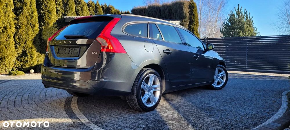 Volvo V60 - 13
