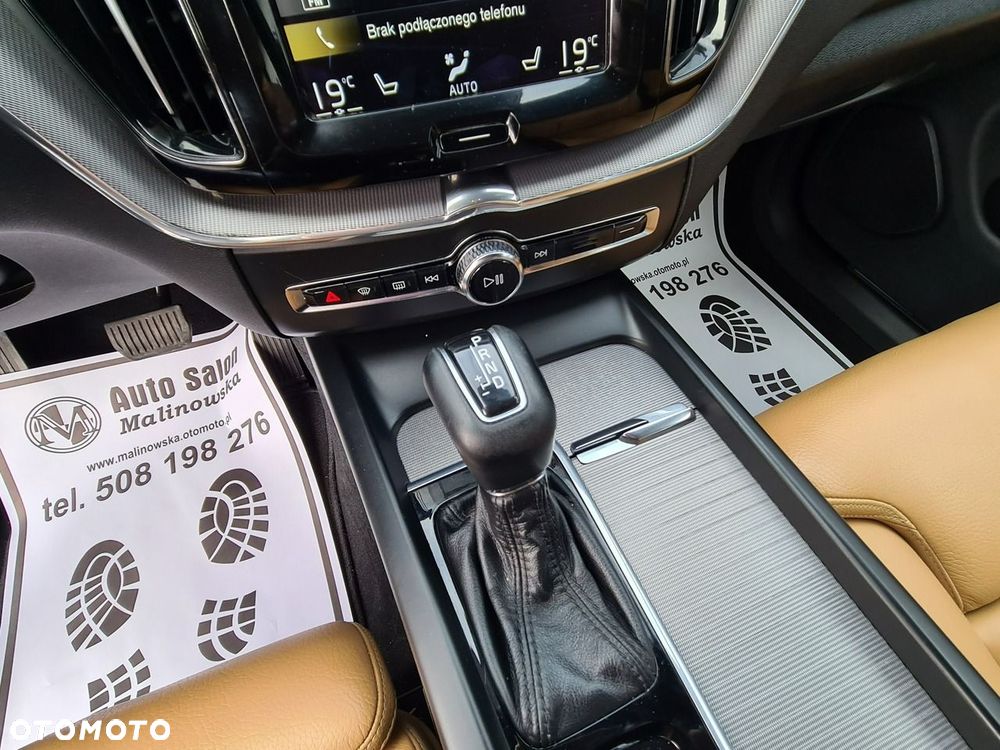Volvo XC 60 D5 AWD Inscription - 16