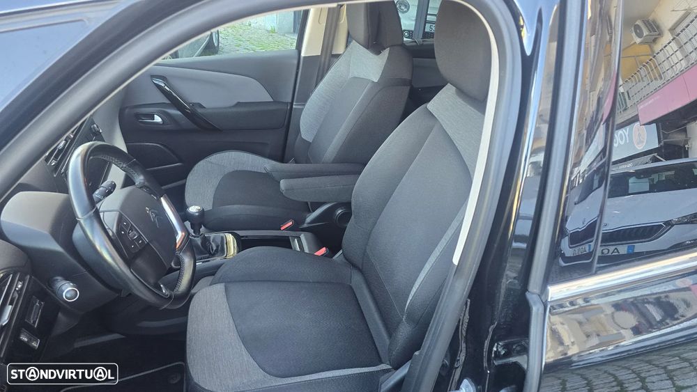 Citroën C4 Picasso 1.2 PureTech Intensive J17 - 12