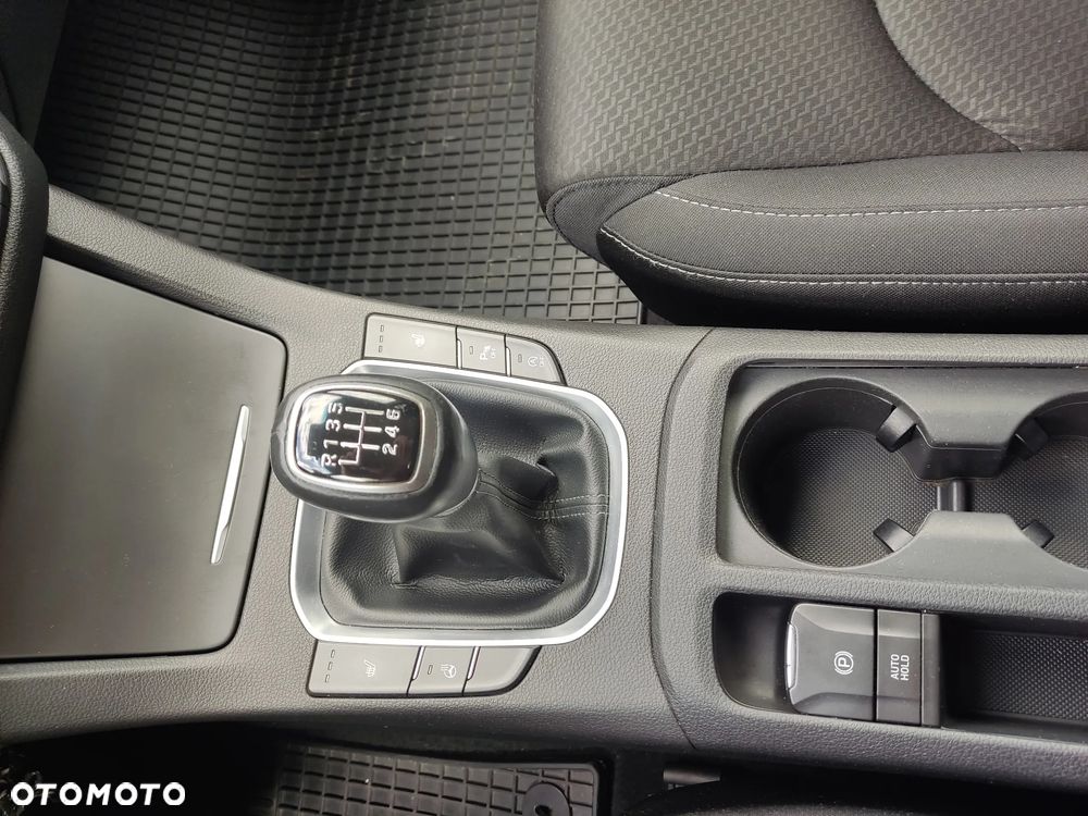 Hyundai i30 blue Kombi 1.4 Style - 10