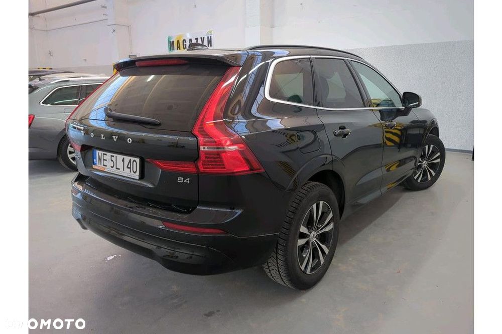 Volvo XC 60 B4 B Momentum Pro - 3